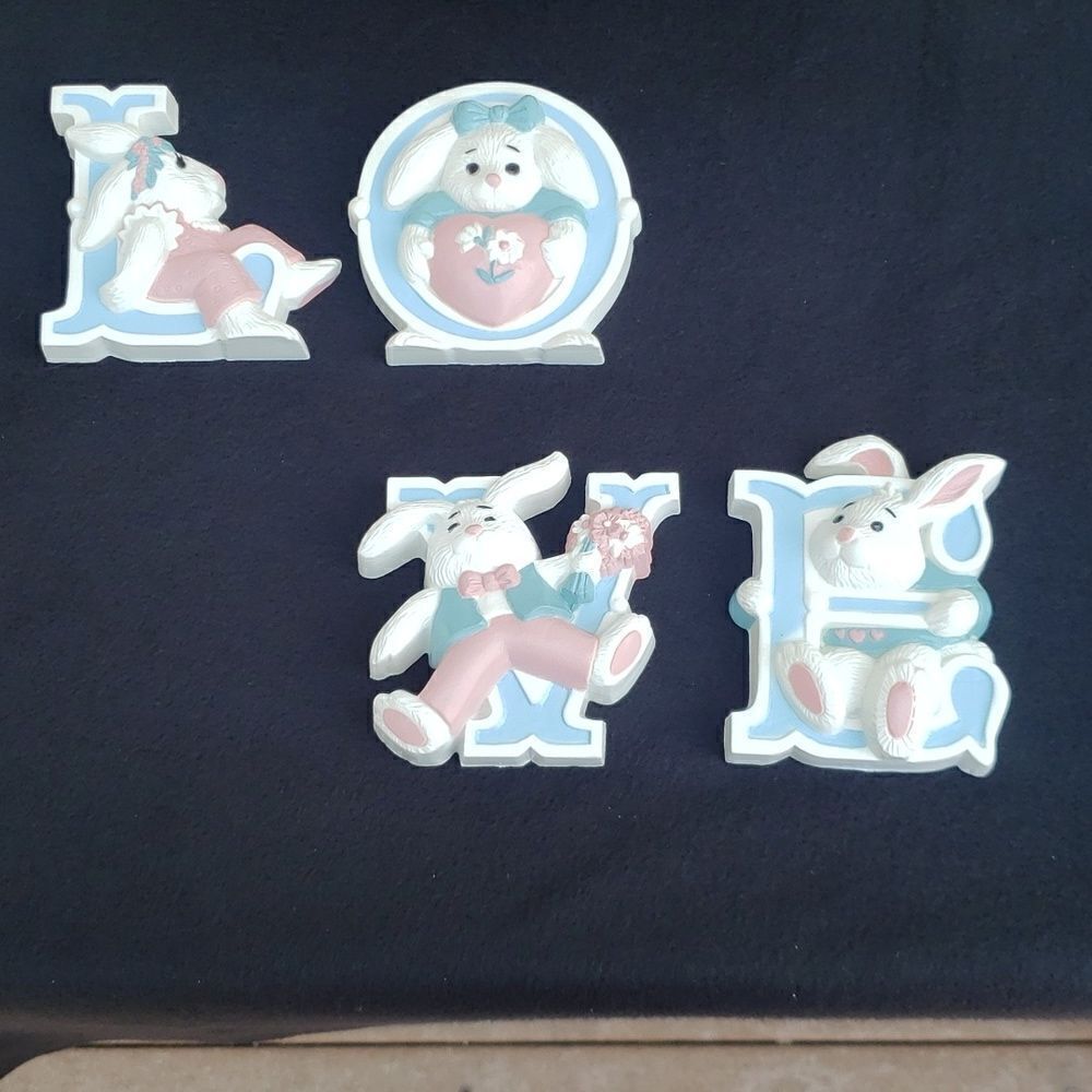 Vintage 1991 Homco Burwood LOVE Bunny Rabbit Wall Hanging Plaques Nursery Decor